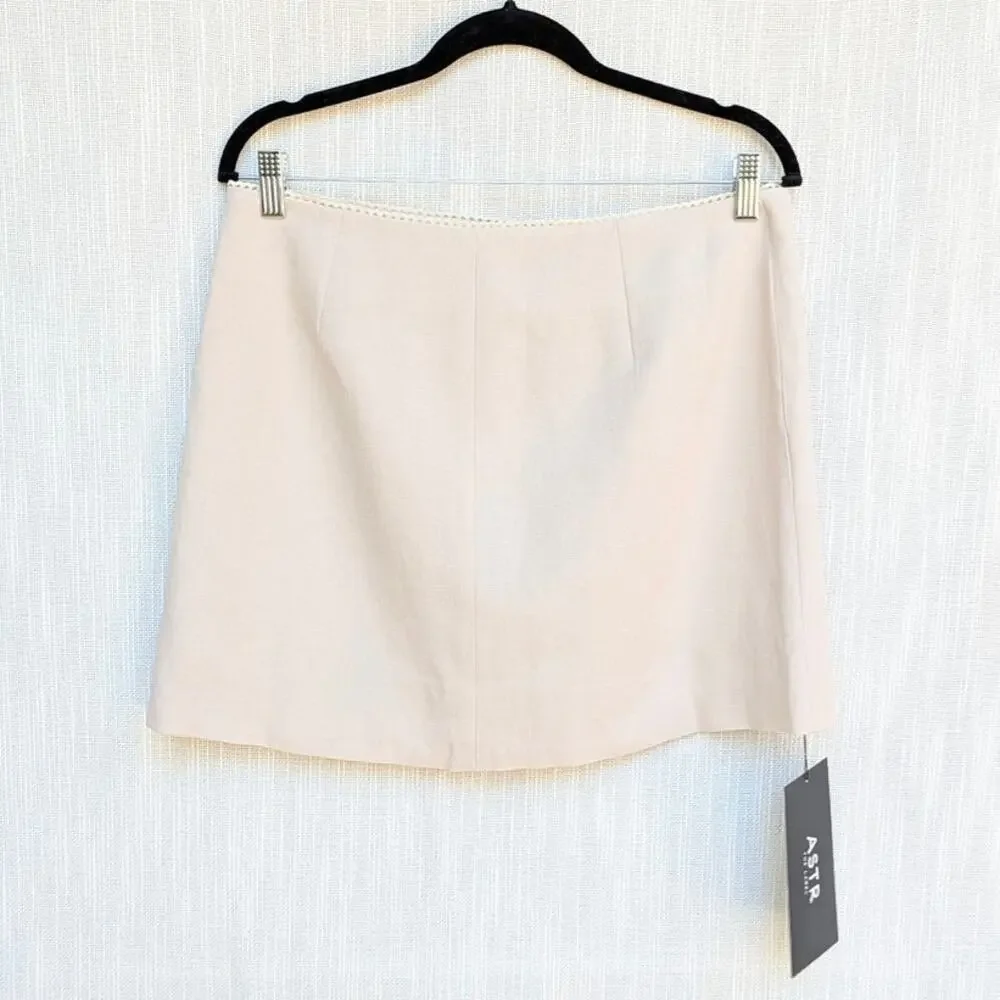 ASTR Cailey Crochet Trim Button-Front Mini Skirt Womens L Natural A-line NWT